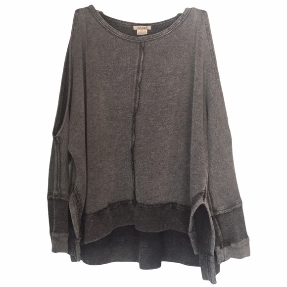 Anama Tops - Anamá | Distressed Hem Cold Shoulder Sweater